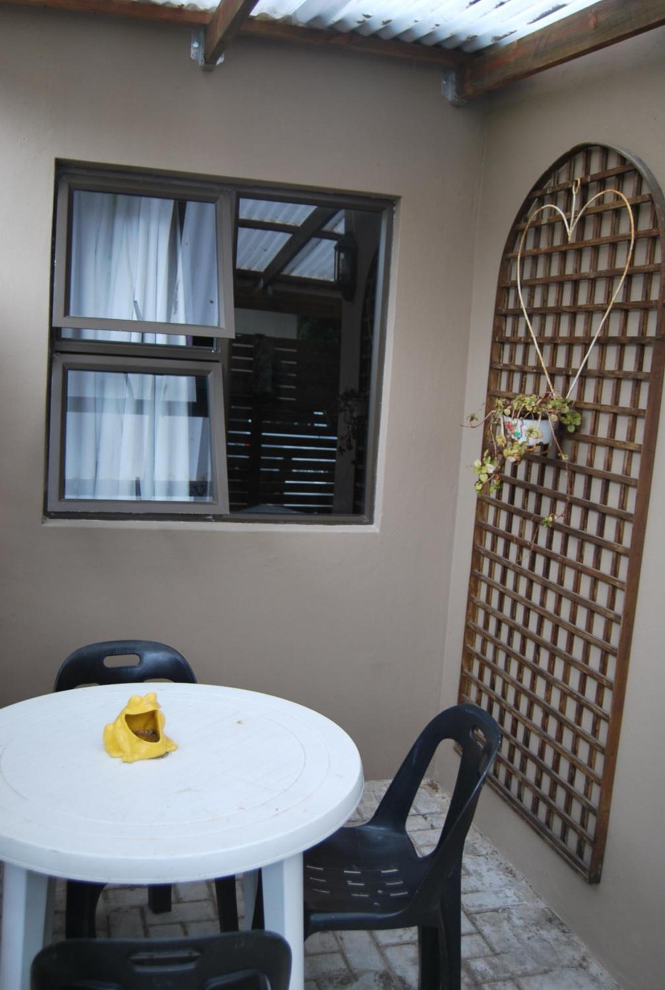 15 Witpeer Street Guesthouse George Pokoj fotografie