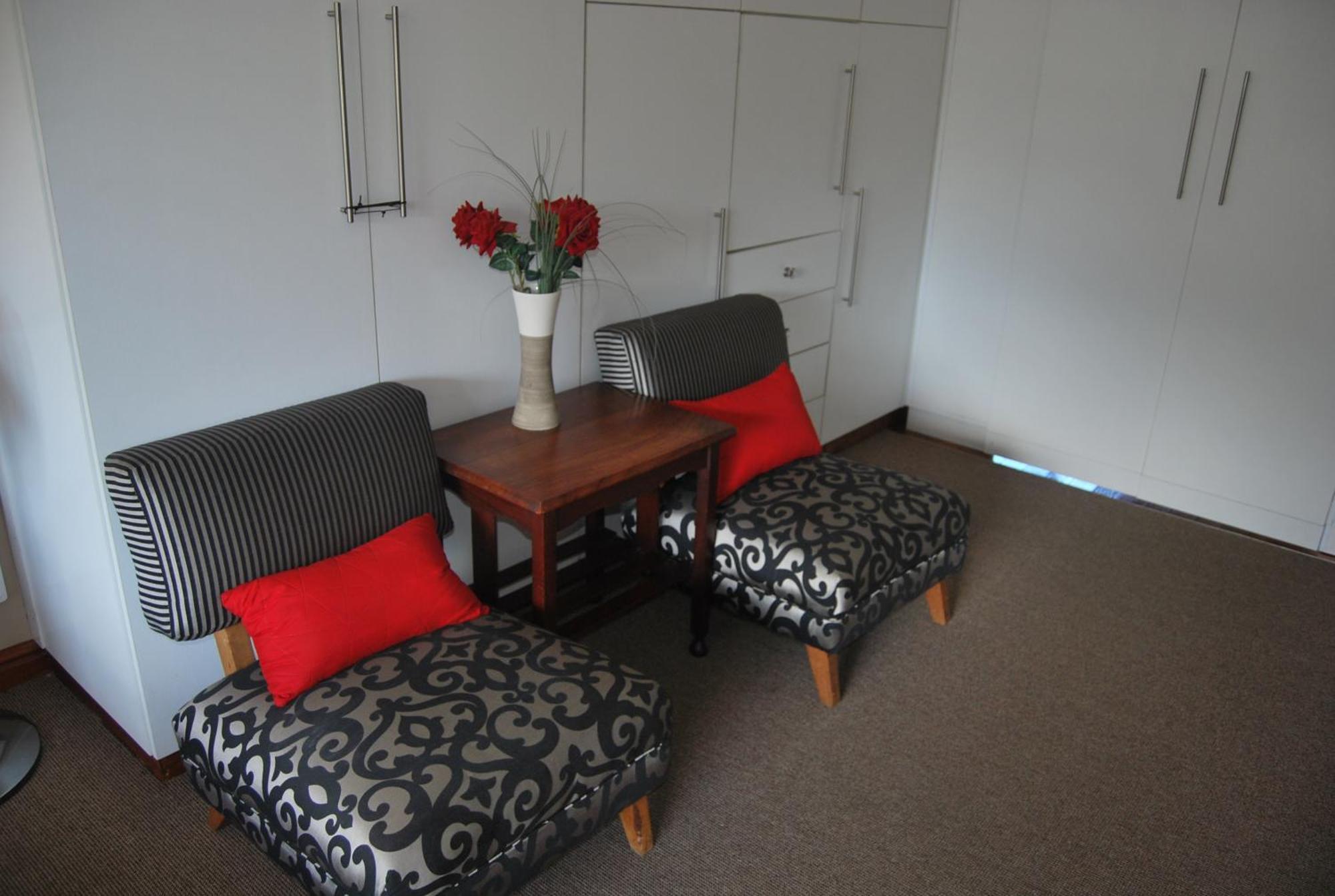 15 Witpeer Street Guesthouse George Pokoj fotografie